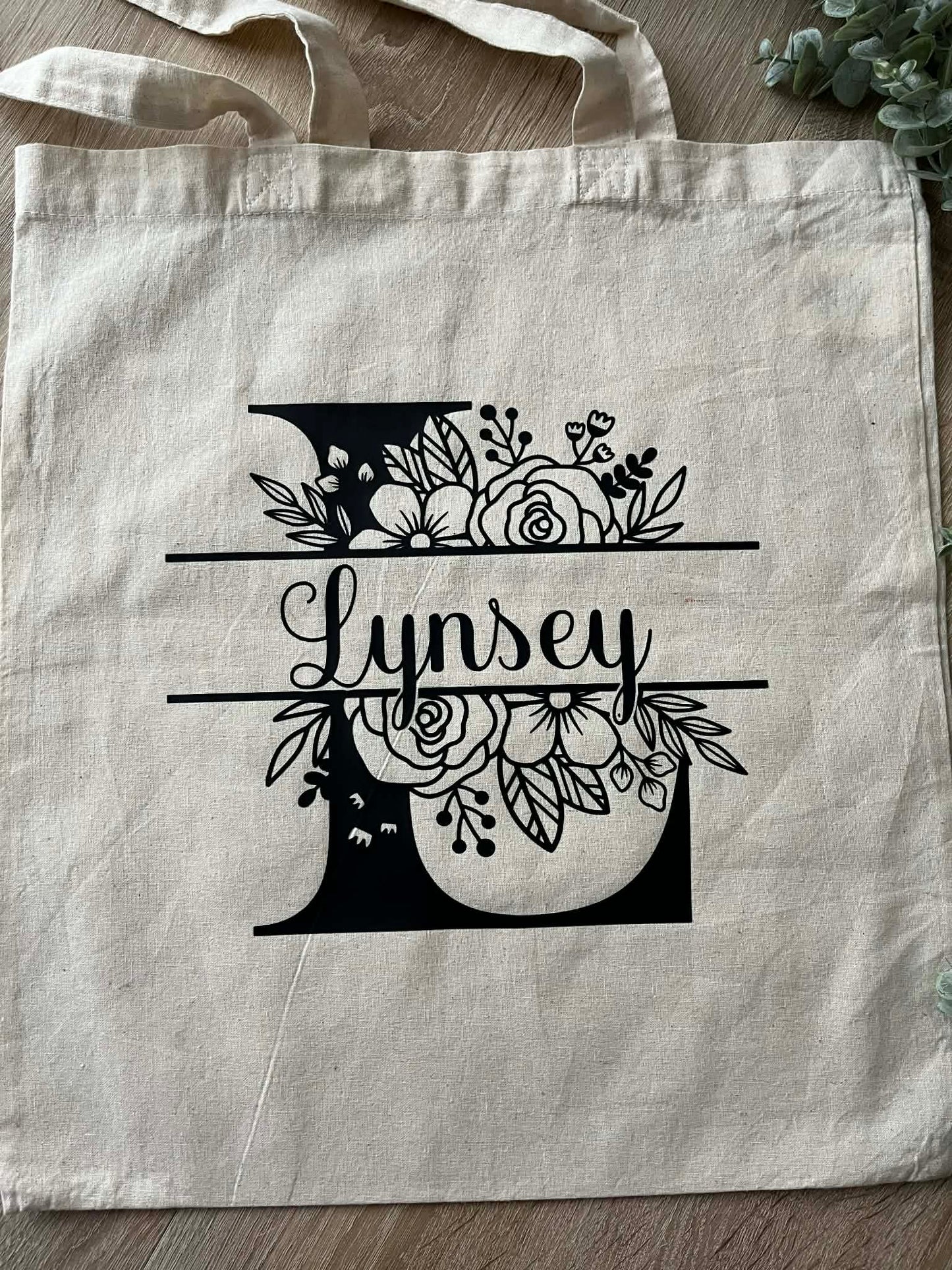 Tote bag personnalisé initiale & prénom – Sac en toile motif floral – Cadeau personnalisé femme